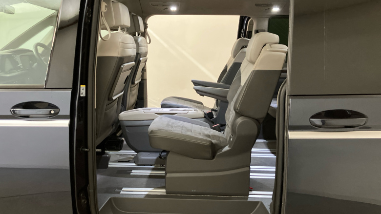 Volkswagen Multivan 2.0 TDI Style 5dr LWB DSG Diesel Estate